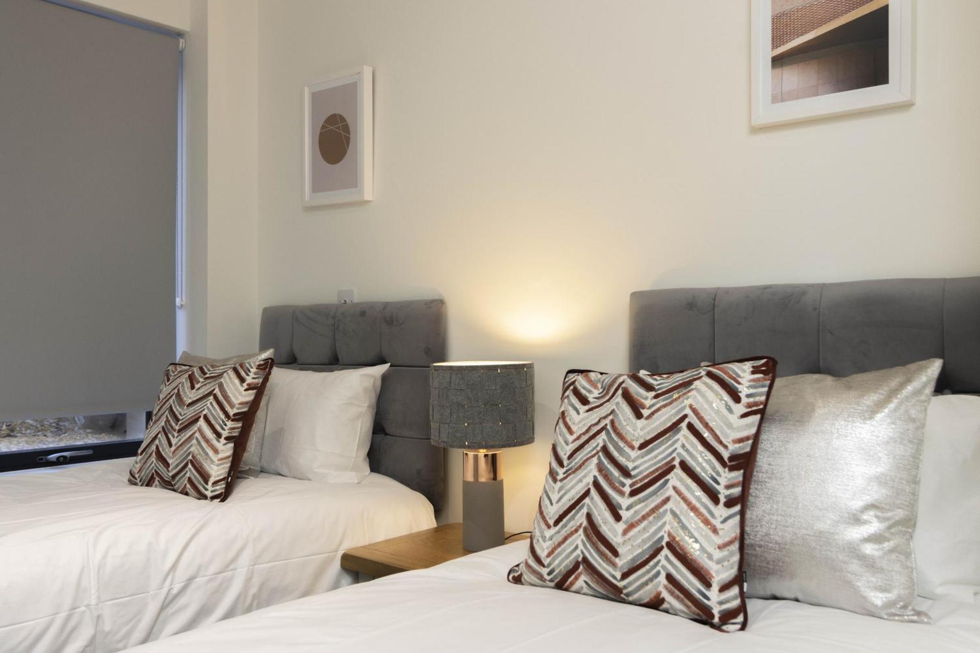 شقة Linacre 1&2 - One And Two Bed Flat Behind The Cathedral With Free Parking And Fast Wifi إكزيتر المظهر الخارجي الصورة