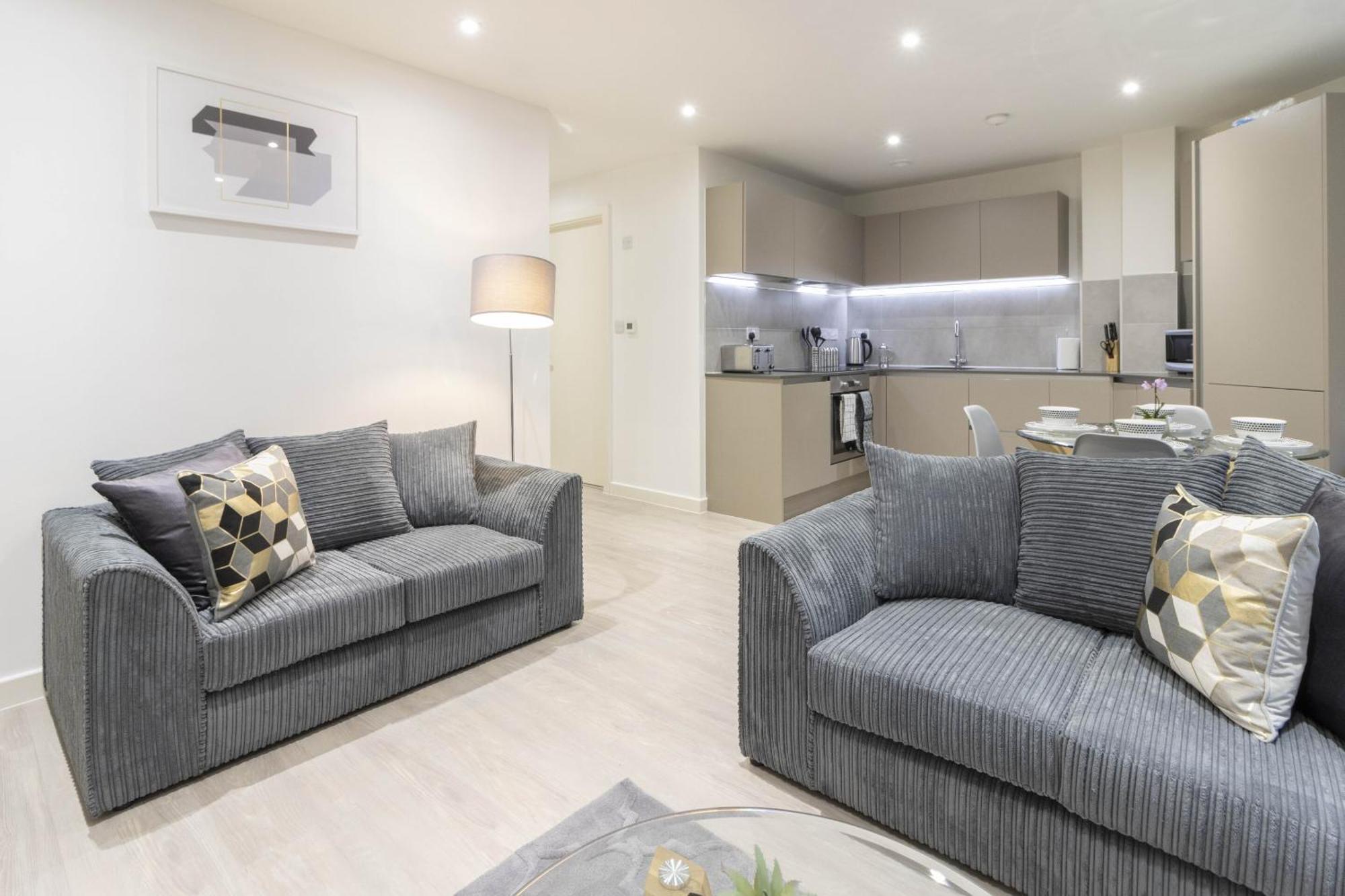 شقة Linacre 1&2 - One And Two Bed Flat Behind The Cathedral With Free Parking And Fast Wifi إكزيتر الغرفة الصورة